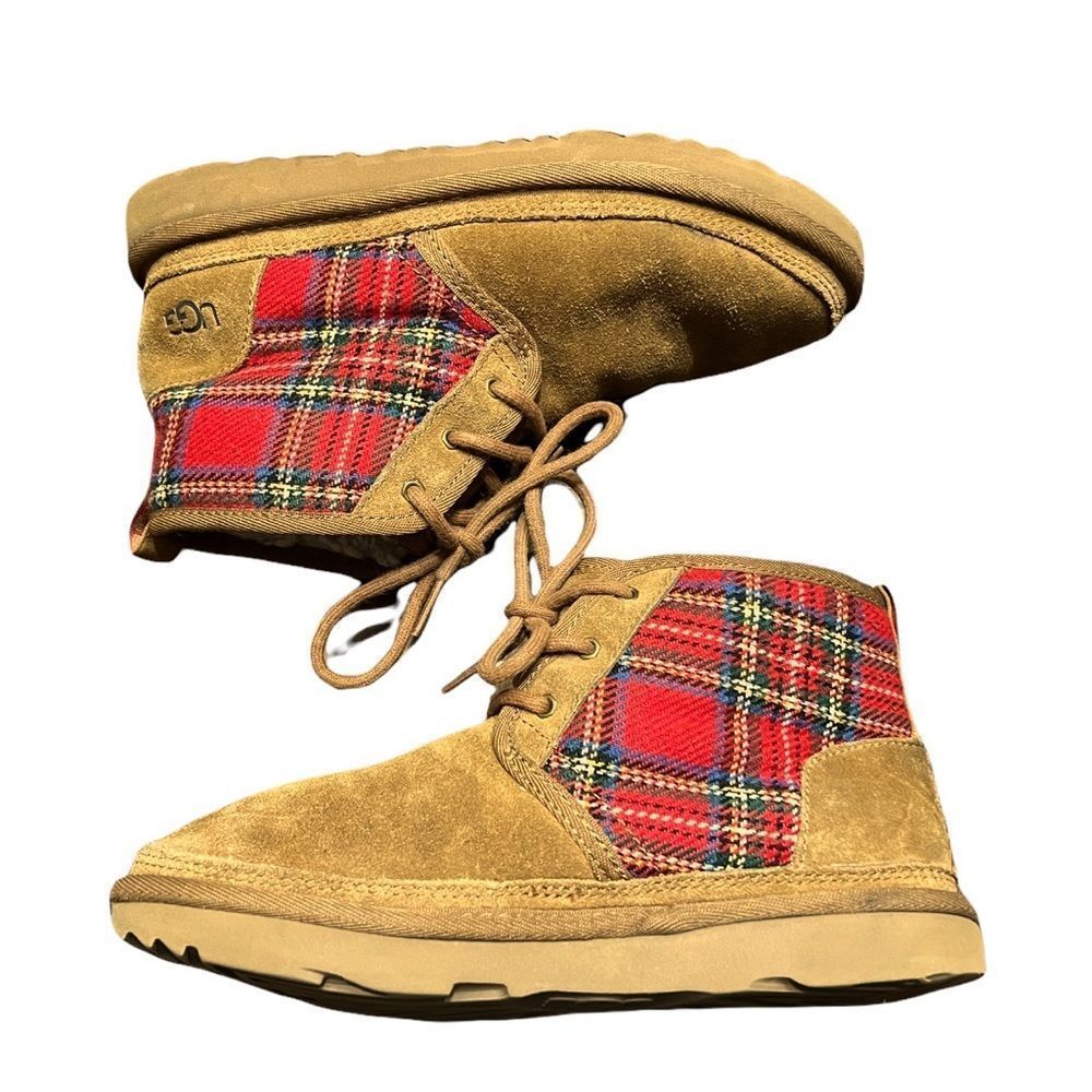 UGG Neumel II Tartan Plaid Kid's Boots Sz 3 Tan Suede Red Green